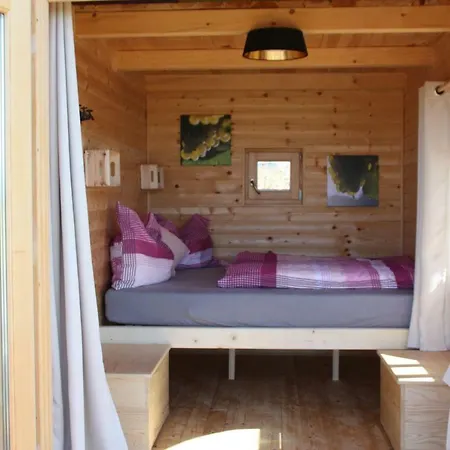 Gustoplatzl Glamping Hutte Klöch